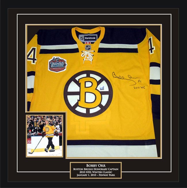 Art Country Canada -BOBBY ORR Winter Classic Jersey Signed and